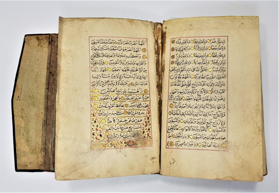 OSMANLI DÖNEMİ KETEBELİ, TARİHLİ, ALTIN TEZHİP İŞLEMELİ EL YAZMA KUR'AN-I KERİM 