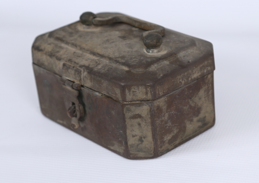 OSMANLI DÖNEMİ BAKIRDAN MAMUL HATTAT SEYAHAT SANDIĞI