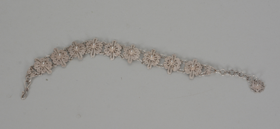 TELKARİ İŞÇİLİKLİ GÜMÜŞ BİLEKLİK