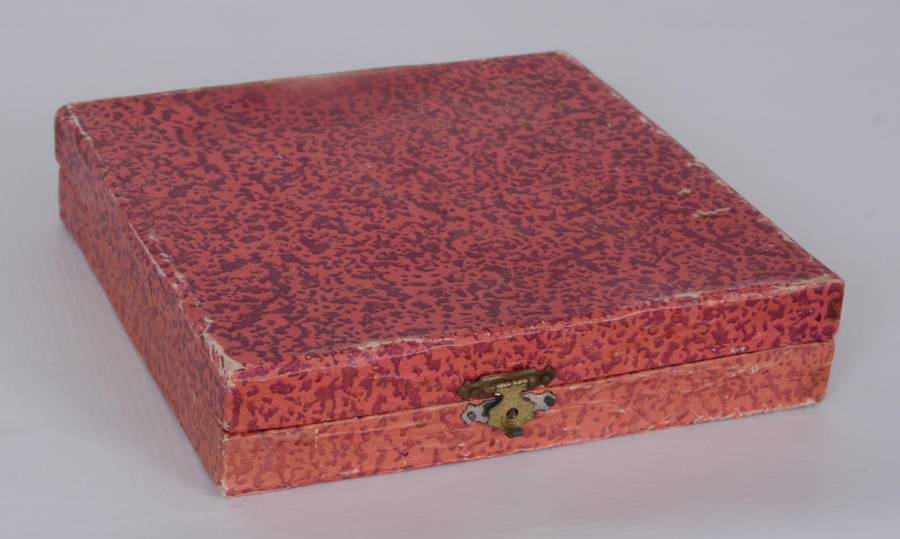 KUTUSUNDA OLTU TAŞLI GÜMÜŞ ÇAY KAŞIĞI SETİ 