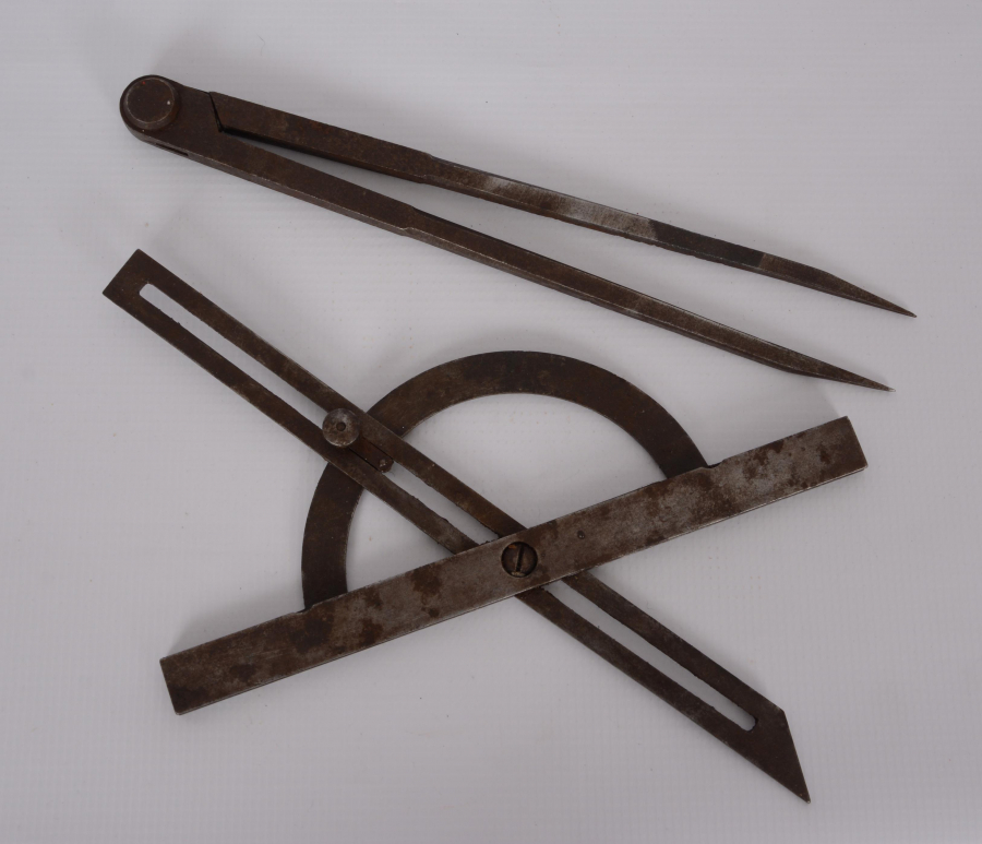 OSMANLI DÖNEMİ METAL GÖNYE VE PERGEL TAKIMI