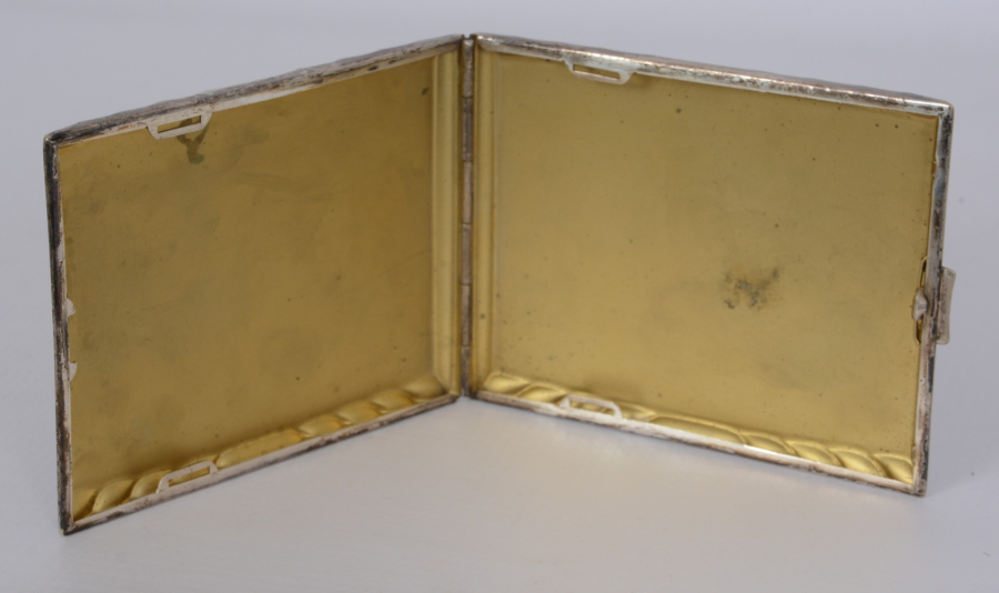 HGK İNİSİYALLİ ALPAKA TÜTÜN TABAKASI 