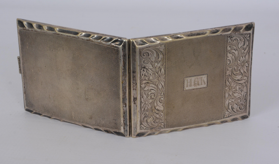 HGK İNİSİYALLİ ALPAKA TÜTÜN TABAKASI 