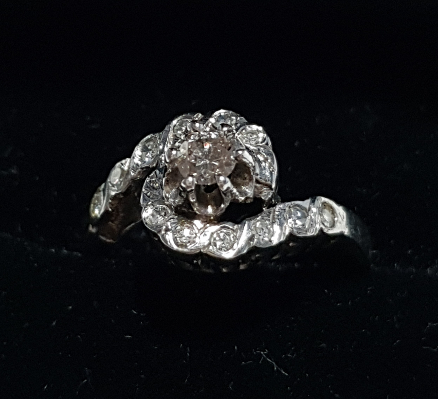 PIRLANTA TAŞLI PLATİN YÜZÜK 