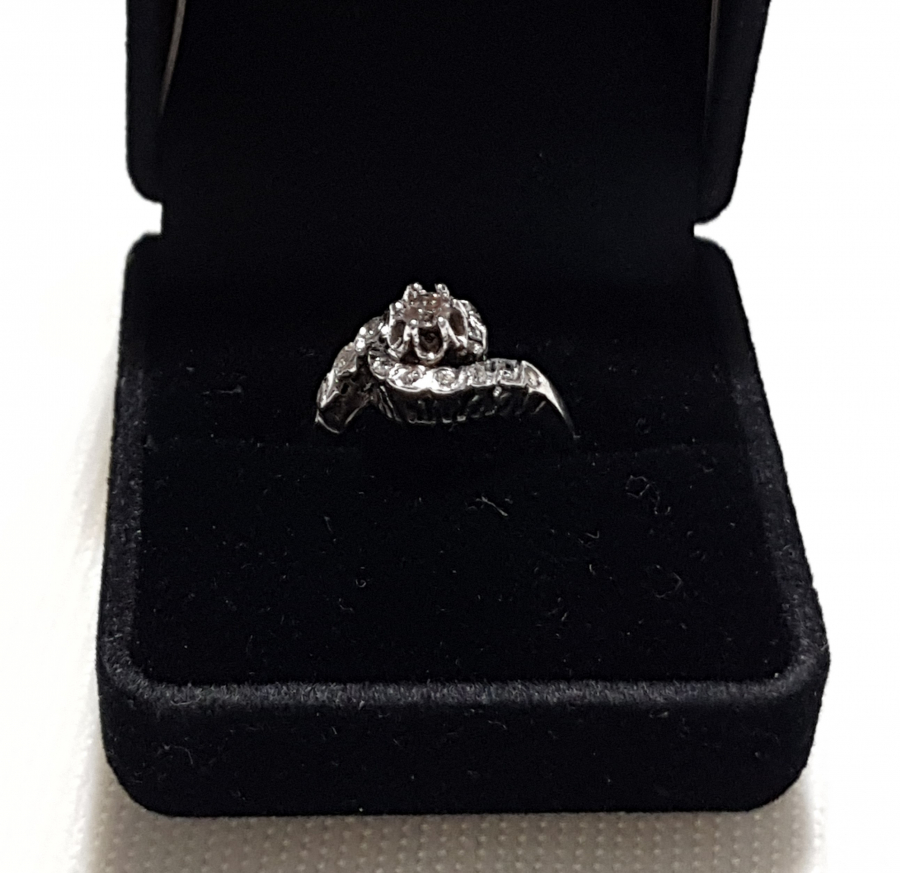 PIRLANTA TAŞLI PLATİN YÜZÜK 