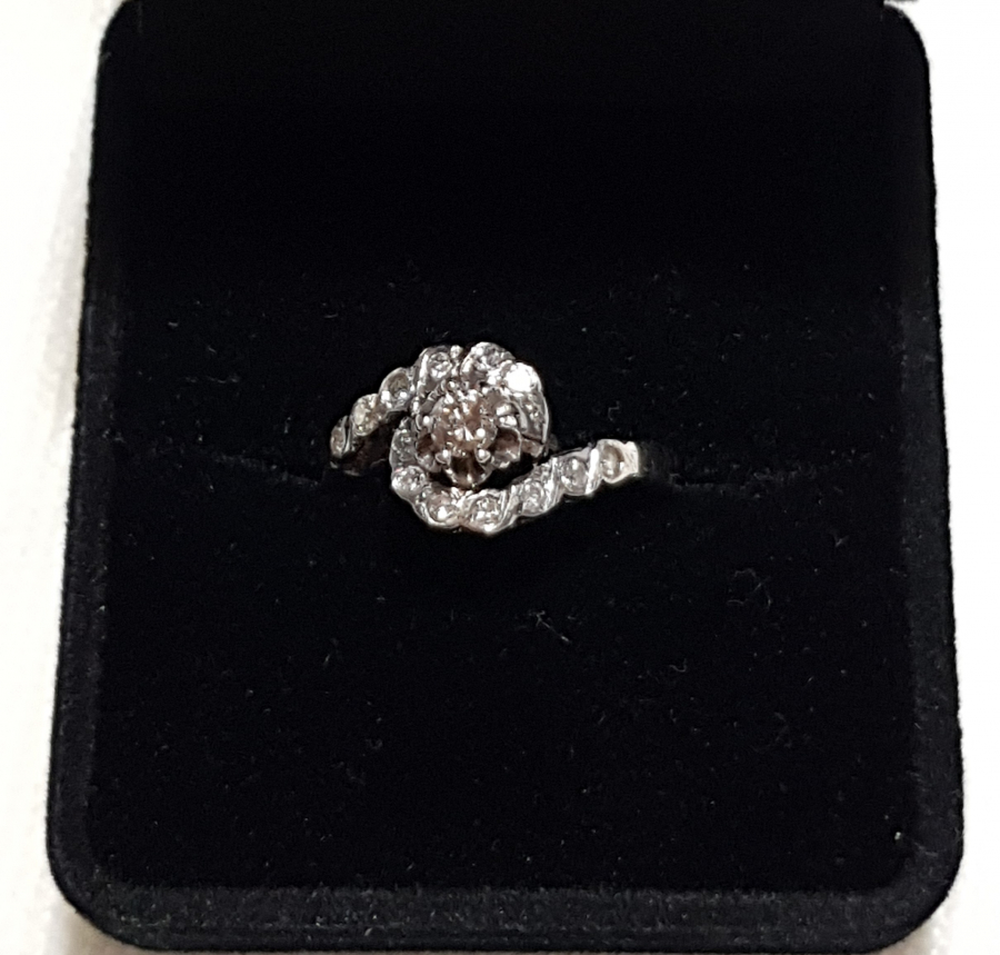 PIRLANTA TAŞLI PLATİN YÜZÜK 