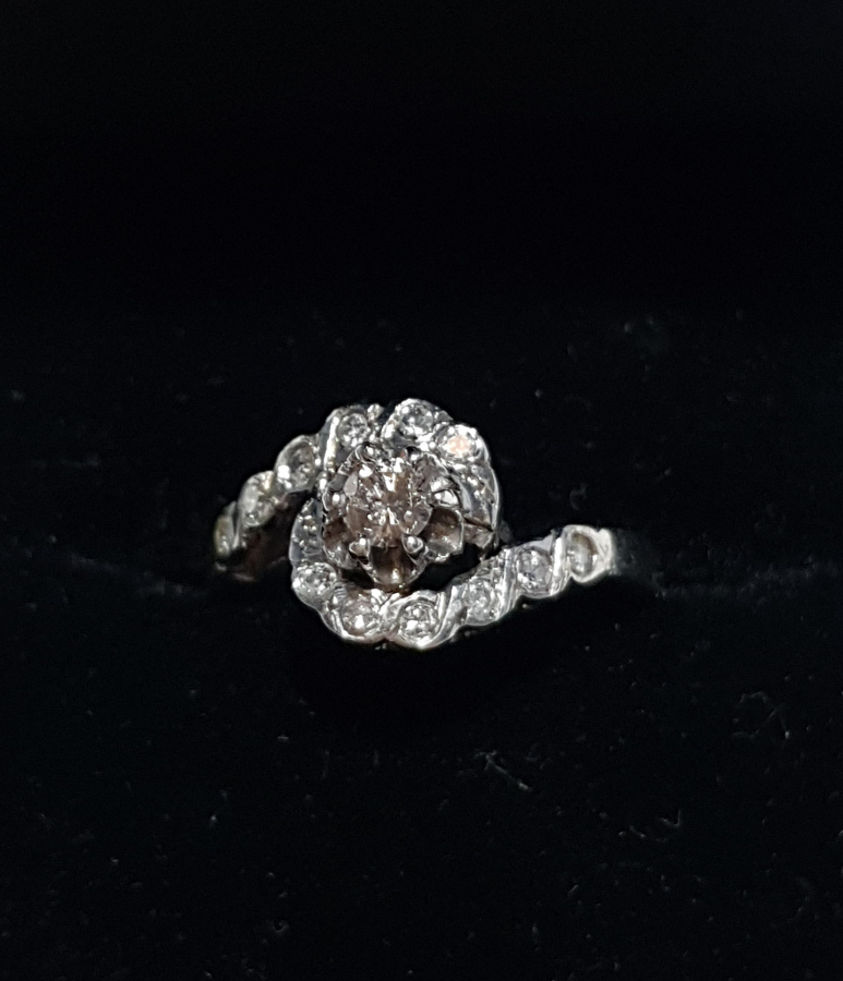 PIRLANTA TAŞLI PLATİN YÜZÜK 