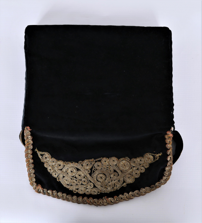 ALTIN SIRMA İŞÇİLİKLİ KADİFE KUR'AN-I KERİM ÇANTASI 