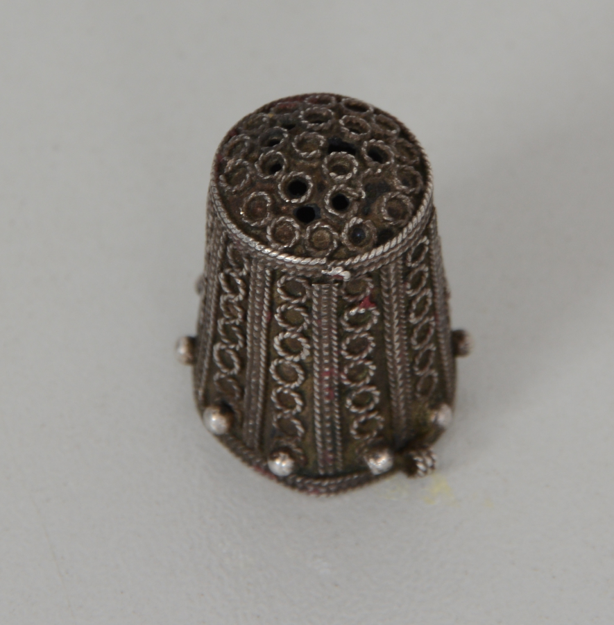 OSMANLI DÖNEMİ GÜVERSE İŞÇİLİKLİ NADİR FORM TERZİ YÜKSÜĞÜ