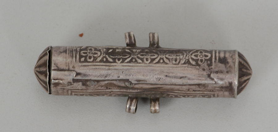 OSMANLI DÖNEMİ ÜZERİ KABARTMA İŞÇİLİKLİ GÜMÜŞ HAMAYIL