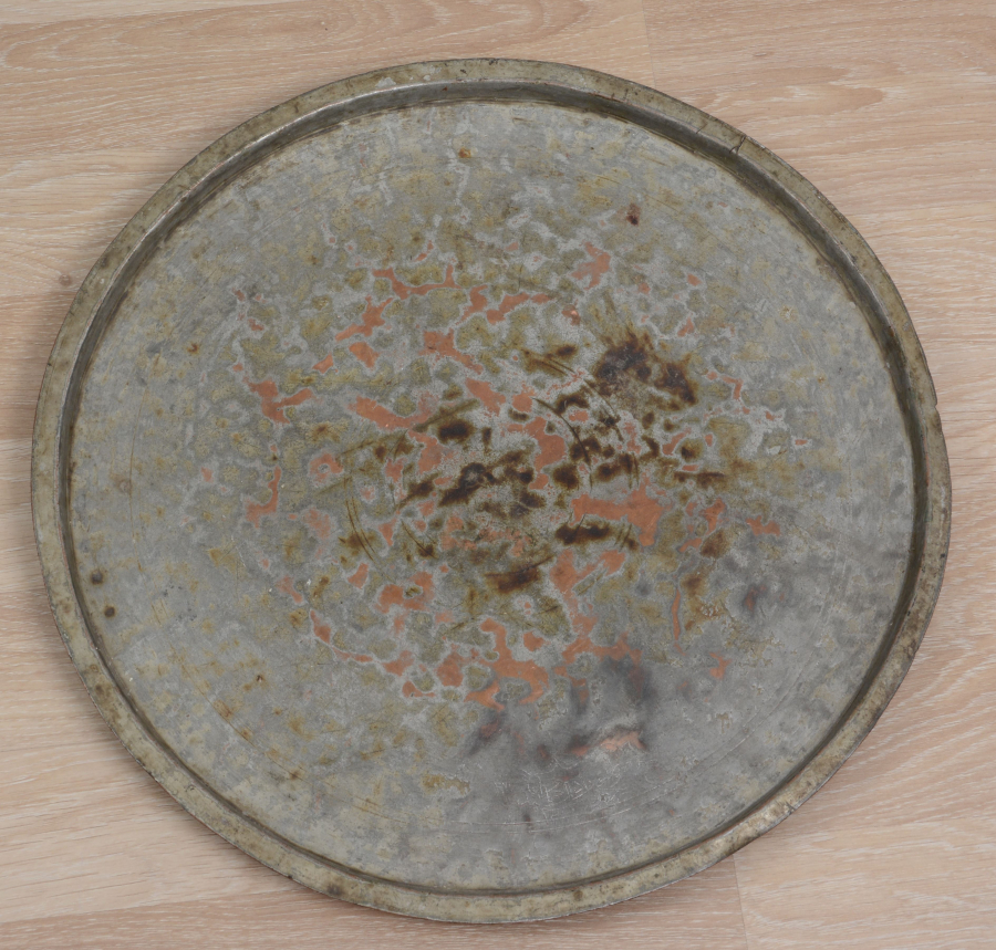 ÜZERİNDE OSMANLICA YAZI BULUNAN YIĞMA KENAR OSMANLI SİNİ