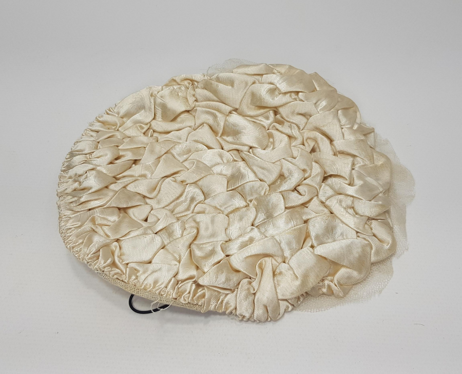 1900'LERDEN BEBEK ŞAPKASI 