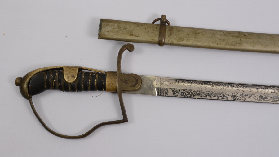 ÜZERİ GRAVÜRLÜ VE YAZILI OSMANLI SUBAY MERASİM KILICI 