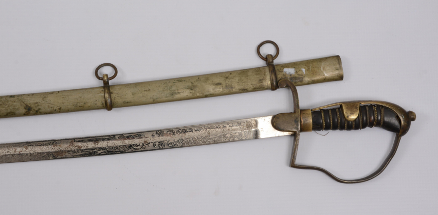 ÜZERİ GRAVÜRLÜ VE YAZILI OSMANLI SUBAY MERASİM KILICI 