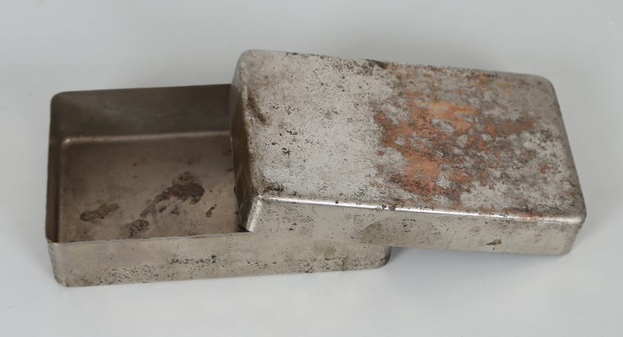 OSMANLI DÖNEMİ ÇOK NADİR ÜZERİ OSMANLICA YAZILI AMELİYAT MALZEMESİ KUTUSU