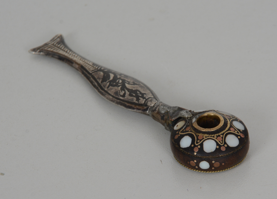 OSMANLI DÖNEMİ MUDURNU İŞİ ÇOK NADİR SAVATLI VE SEDEF ÇAKMALI SİGARA AĞIZLIĞI