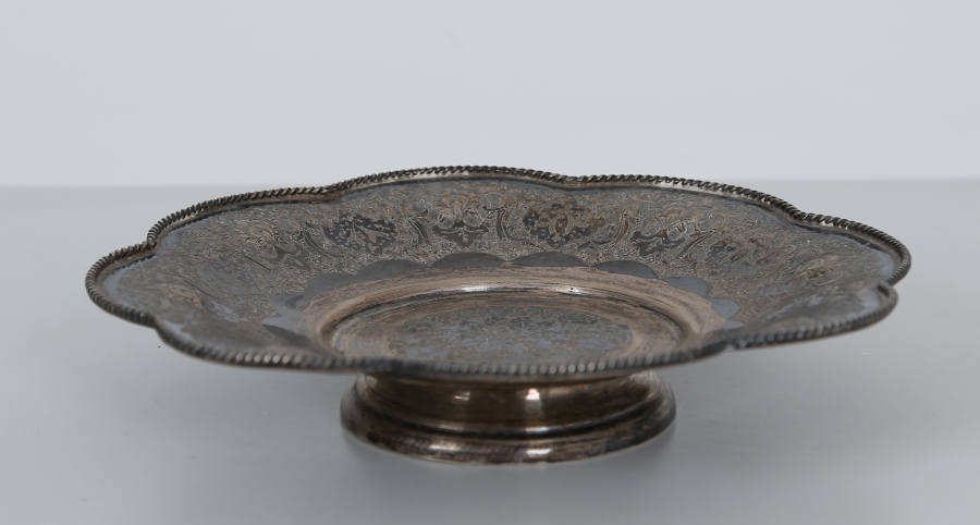 TAMAMI KALEM VE KABARTMA İŞÇİLİKLİ 84 DAMGALI MEYVELİK