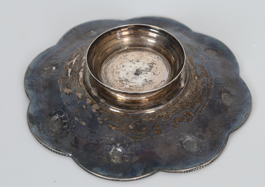 TAMAMI KALEM VE KABARTMA İŞÇİLİKLİ 84 DAMGALI MEYVELİK