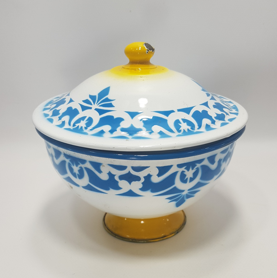 OSMANLI DÖNEMİ AY YILDIZLI KAPAKLI EMAYE TAS