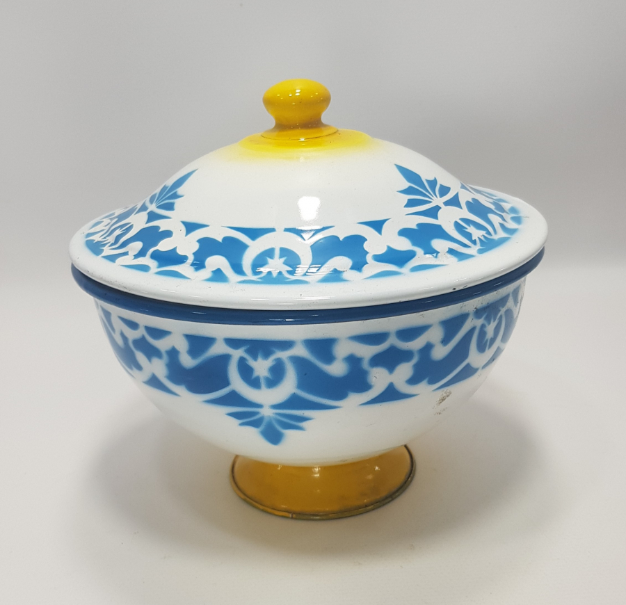 OSMANLI DÖNEMİ AY YILDIZLI KAPAKLI EMAYE TAS