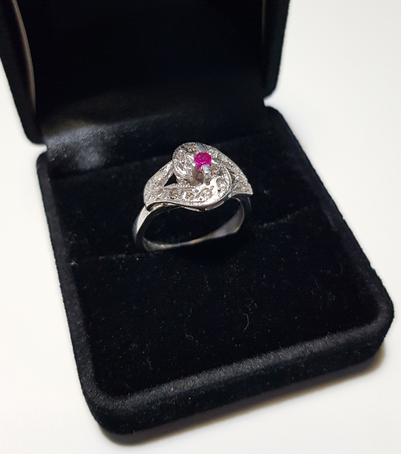 PIRLANTA TAŞLI PLATİN TÜZÜK 