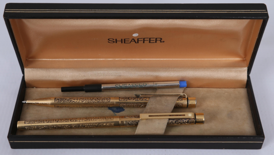 KUTUSUNDA 14 AYAR ALTIN UÇLU DOLMA KALEM VE TÜKENMEZ KALEM SETİ 