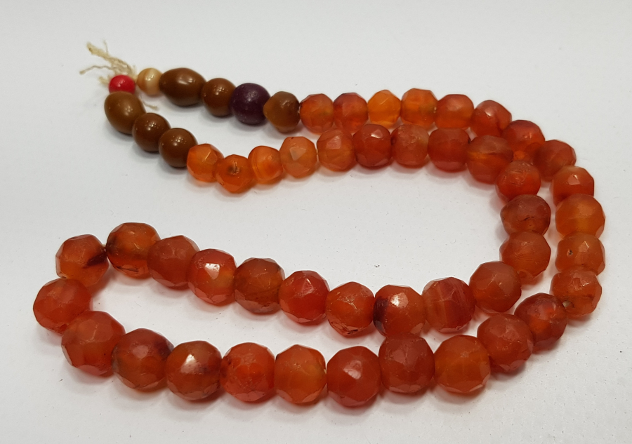 OSMANLI DÖNEMİ FASETALI KESİM AKİK GELİN BONCUĞU