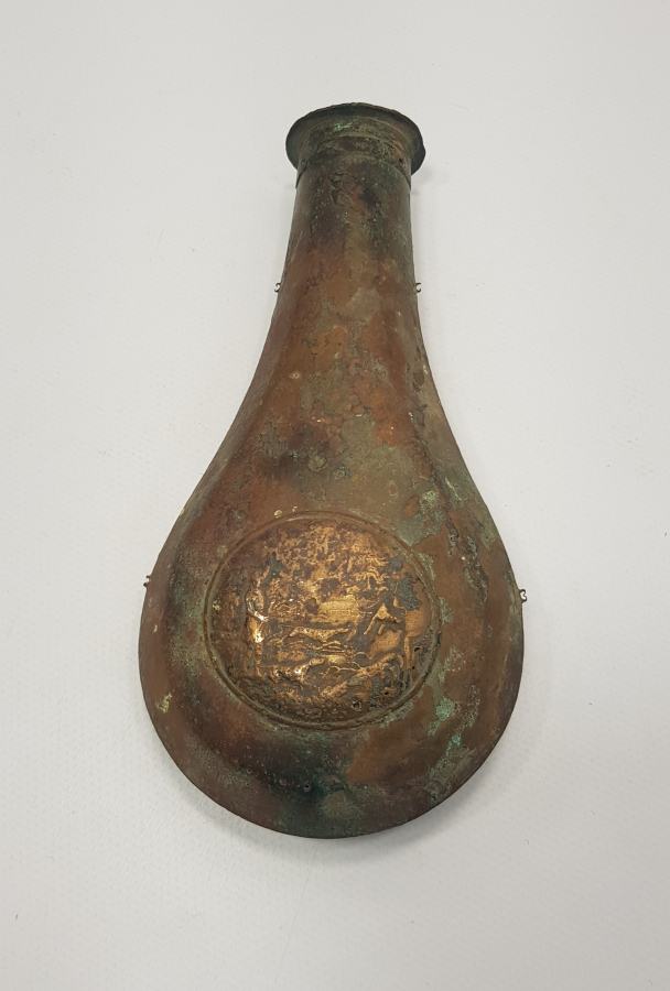 1800'LERDEN AVRUPA YAPIMI GRAVÜRLÜ BARUTLUK