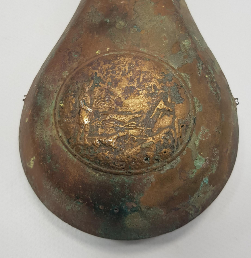 1800'LERDEN AVRUPA YAPIMI GRAVÜRLÜ BARUTLUK