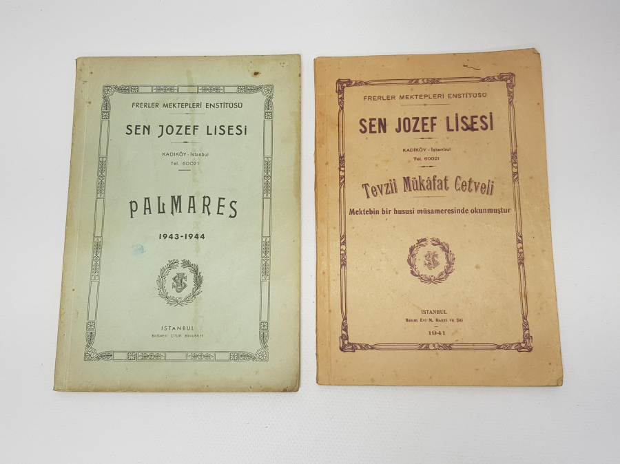 SEN JOZEF LİSESİ 1941 VE 1943-1944 YILLARINA AİT İKİ ADET YILLIK