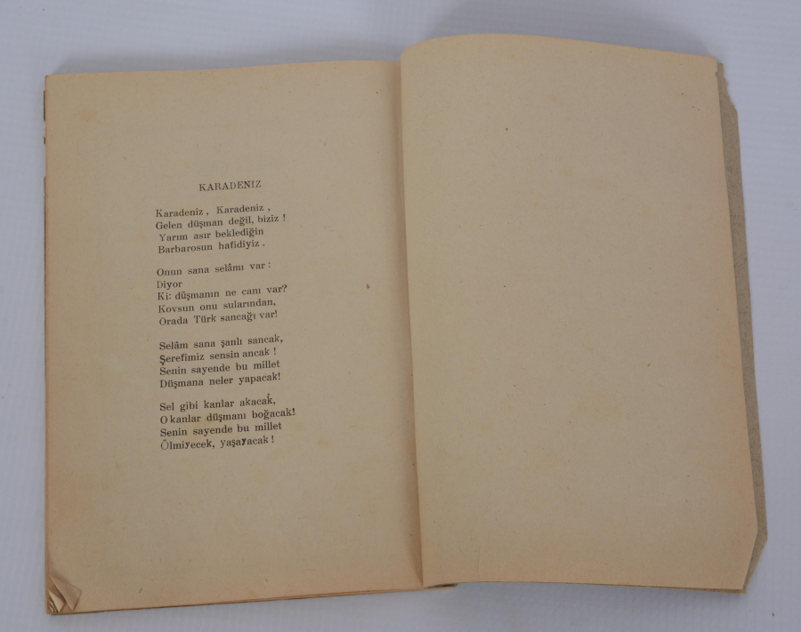 HARF İNKILABI: 1928 YENİ HARFLERLE TÜRKÇE OKUMA YAZMA DERSLERİ