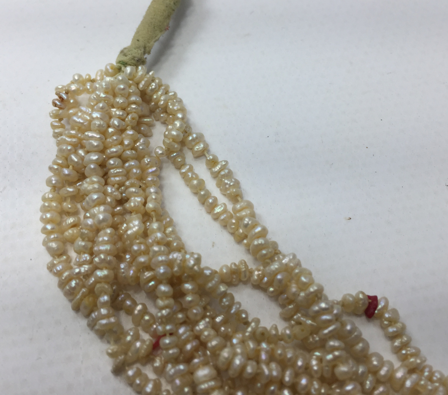 OSMANLI DÖNEMİ MERCANLARLA SÜSLÜ KUM İNCİ