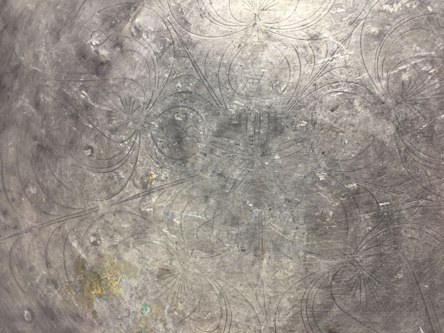 OSMANLI DÖNEMİ ÜZERİ KALEM İŞÇİLİKLİ VE YAZILI TEPSİ