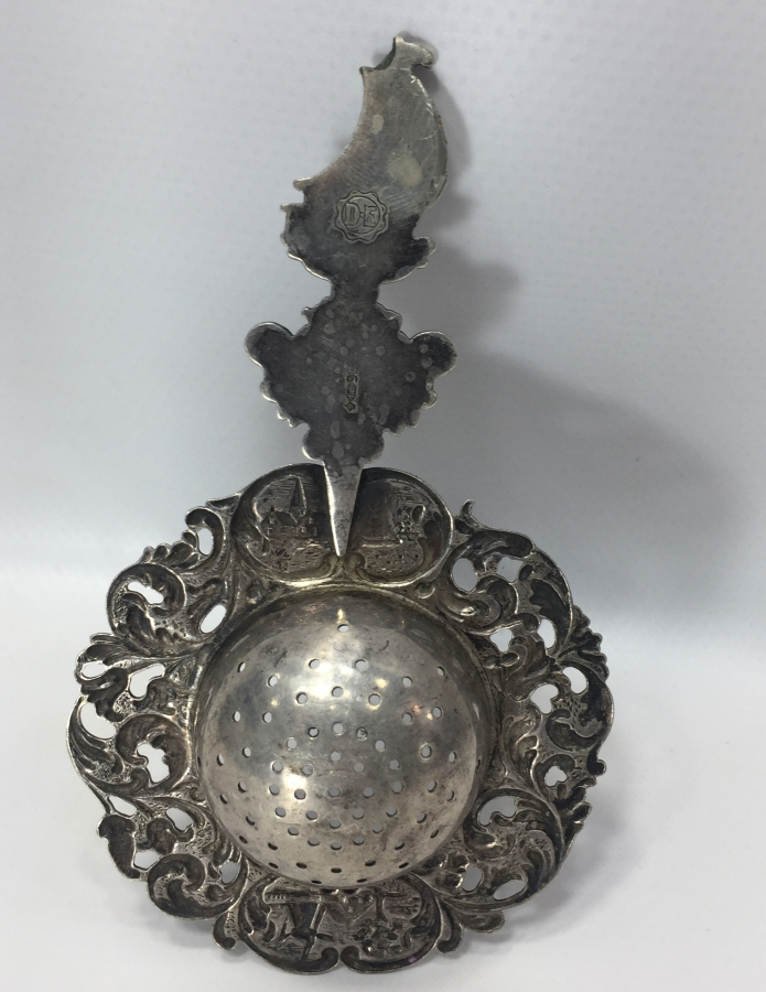 TAMAMI İŞLEMELİ GÜMÜŞ CAY SÜZGECİ