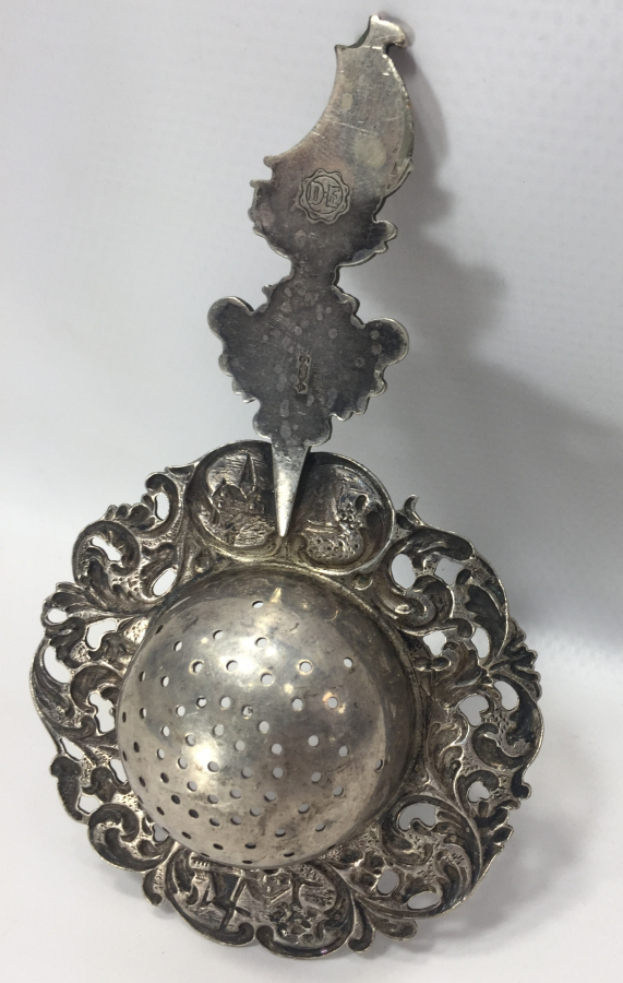 TAMAMI İŞLEMELİ GÜMÜŞ CAY SÜZGECİ