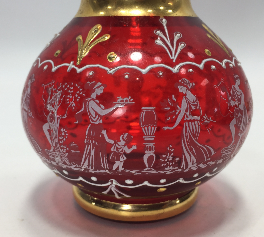 ÜZERİ MİNE İŞÇİLİKLİ MİNİ AVRUPA CAM OBJE