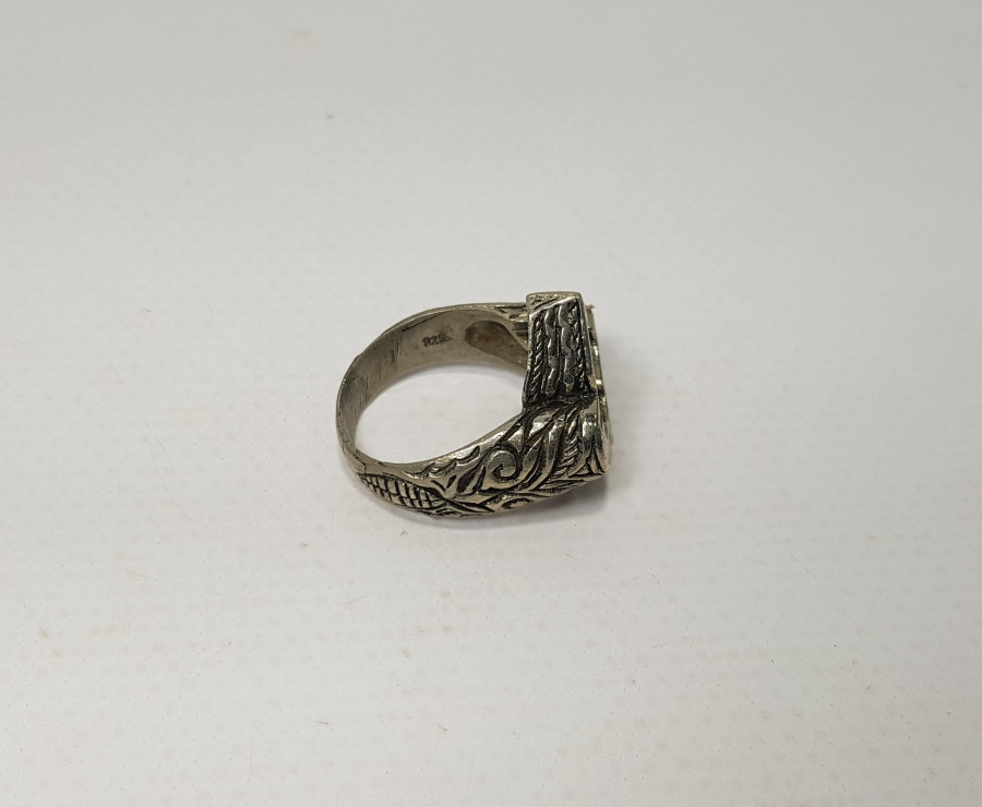 FARKLI FORMDA TUĞRALI GÜMÜŞ YÜZÜK