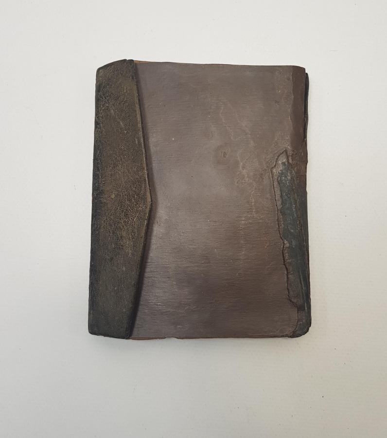 OSMANLICA EL YAZMA ESER; İKİ KİTAP BİR ARADA: BİLKİYA VE ZEYLU VUSAYA