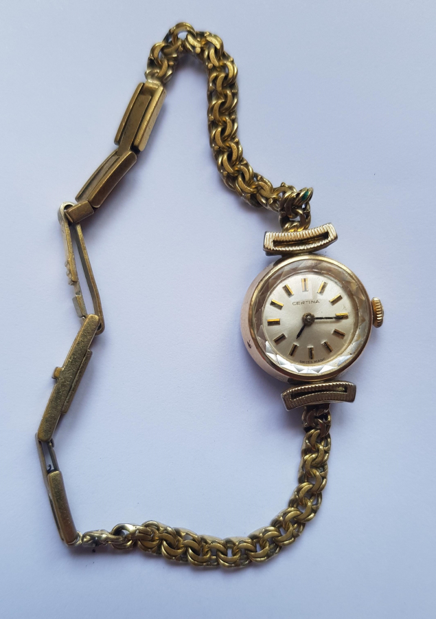 CERTİNA MARKA ALTIN KAPLAMA KURMALI BAYAN KOL SAATİ