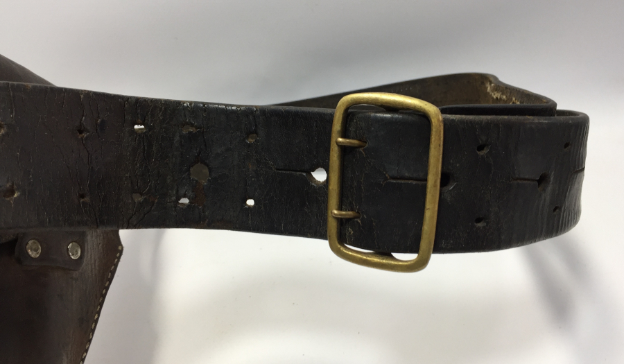 1. DÜNYA SAVAŞI TABANCA KILIFIYLA NADİR SUBAY KEMERİ