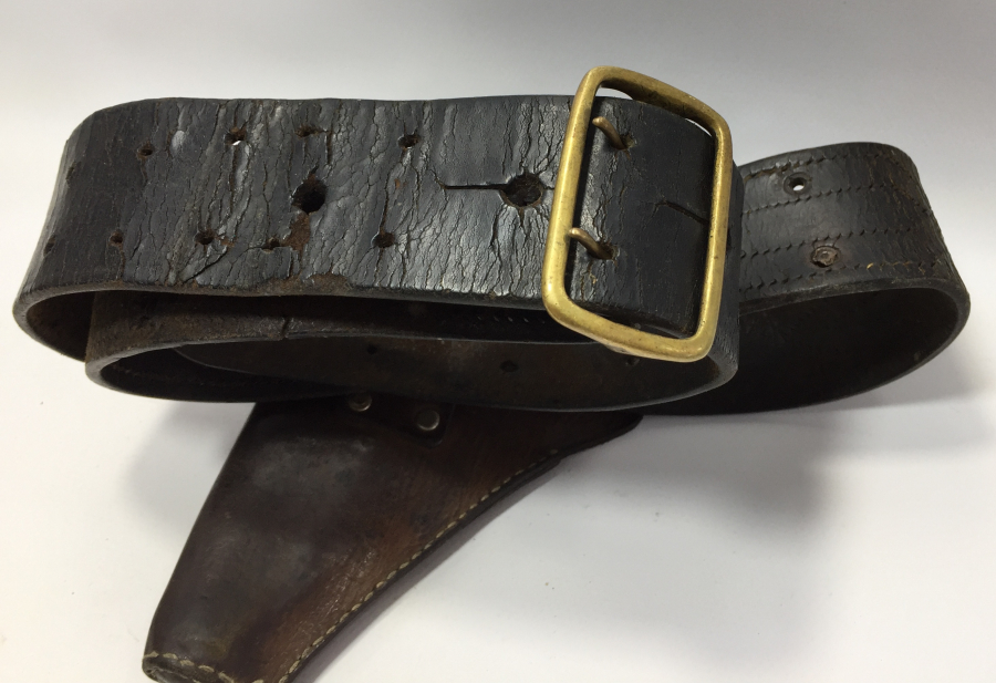 1. DÜNYA SAVAŞI TABANCA KILIFIYLA NADİR SUBAY KEMERİ