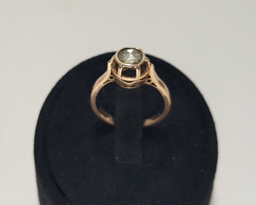 OSMANLI DÖNEMİ NADİR FORMDA TEK TAŞ ELMAS YÜZÜK