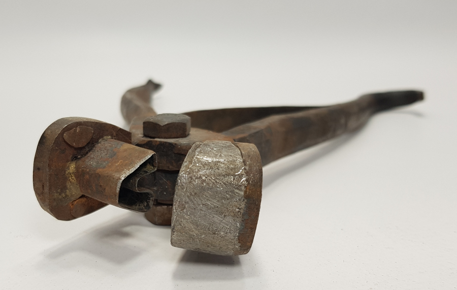 OSMANLI DÖNEMİ RUM İŞİ HAYVAN KULAĞI İŞARETLEME ALETİ