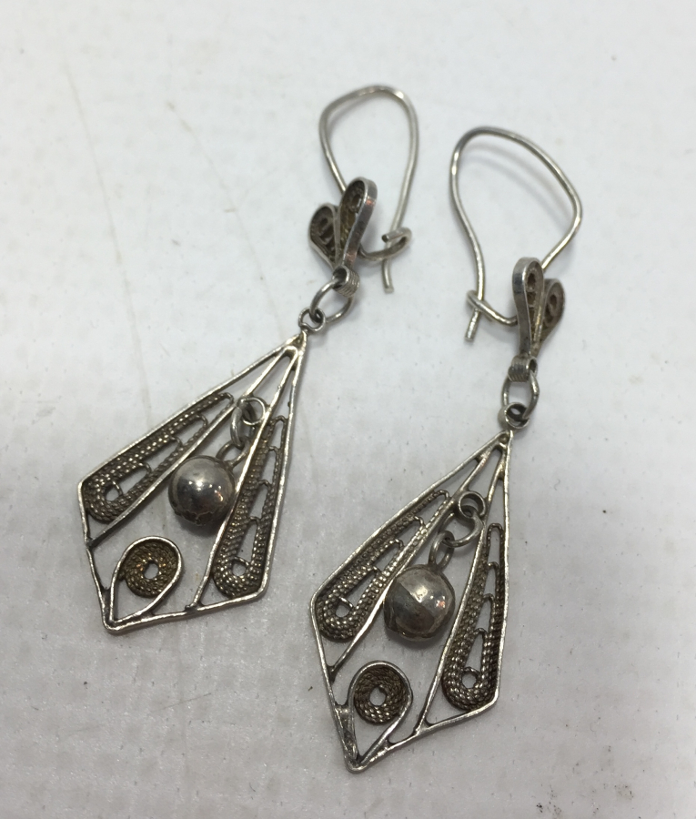 TELKARİ İŞÇİLİKLİ GÜMÜŞ KÜPE