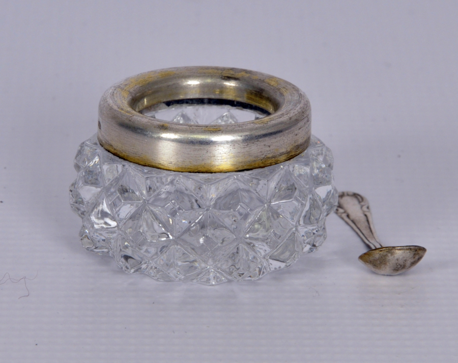 ORAK ÇEKİÇ DAMGALI BOLŞEVİK DÖNEMİ KRİSTAL KESME VE GÜMÜŞ HAVYARLIK