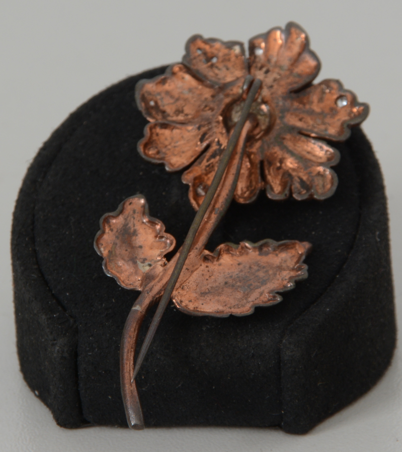 ÜZERİ MİNELİ ÖZEL YAPIM ELMASLI BROŞ