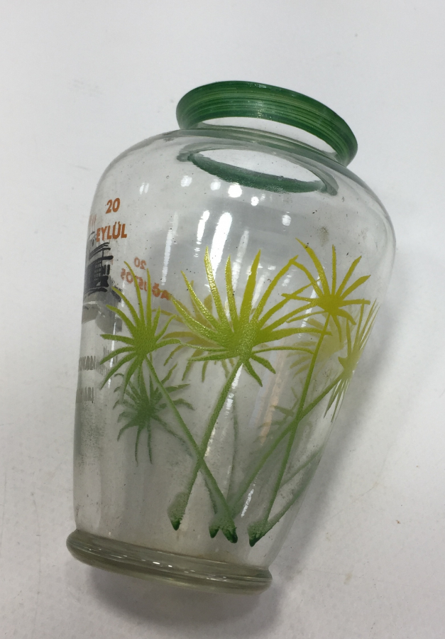 3 ADET İZMİR ENTERNASYONAL FUARI İÇİN ÖZEL YAPILMIŞ CAM OBJE