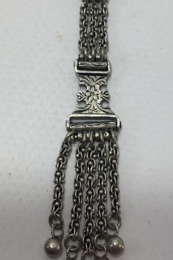 ARNAVUT ZİNCİRDEN YAPILMIŞ GÜMÜŞ KÖSTEK SALLAMASI