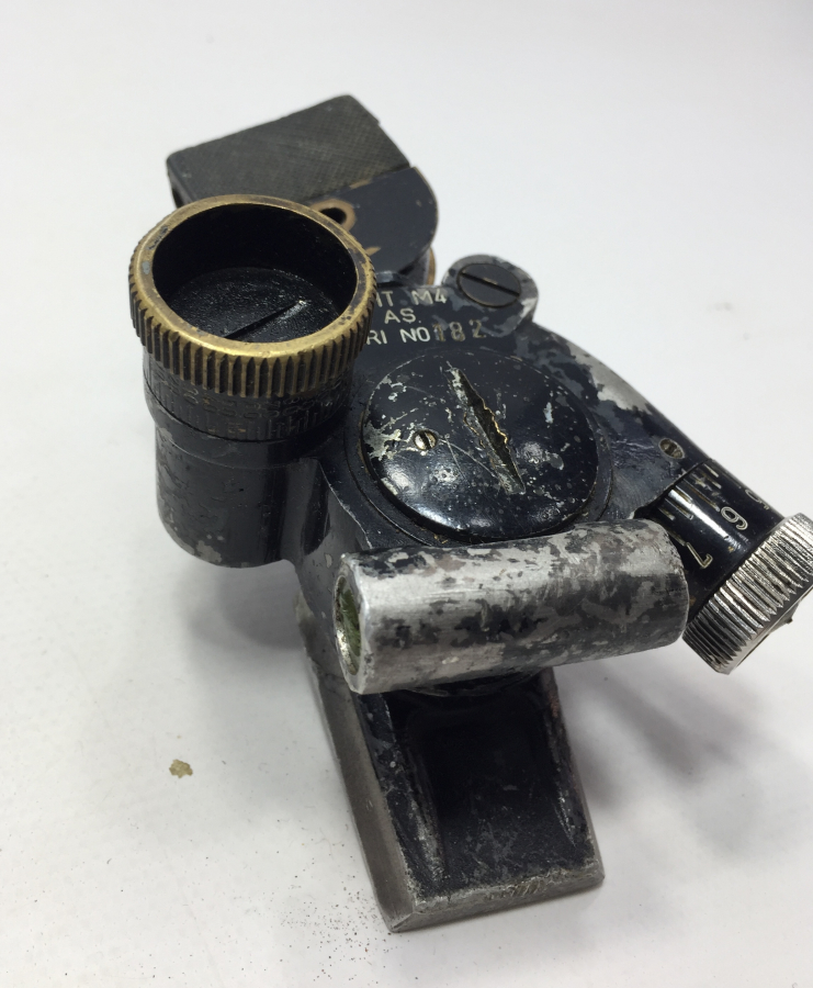 CUMHURİYET BAŞLARI TOPÇU DÜRBÜNÜ