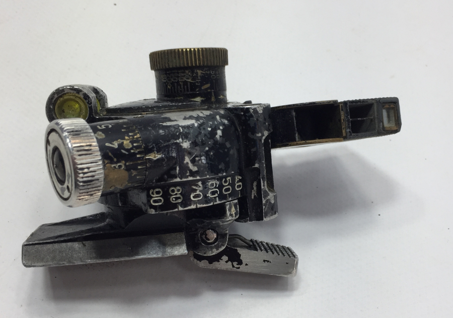 CUMHURİYET BAŞLARI TOPÇU DÜRBÜNÜ